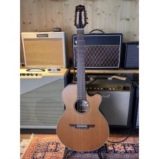 Takamine TAN60C
